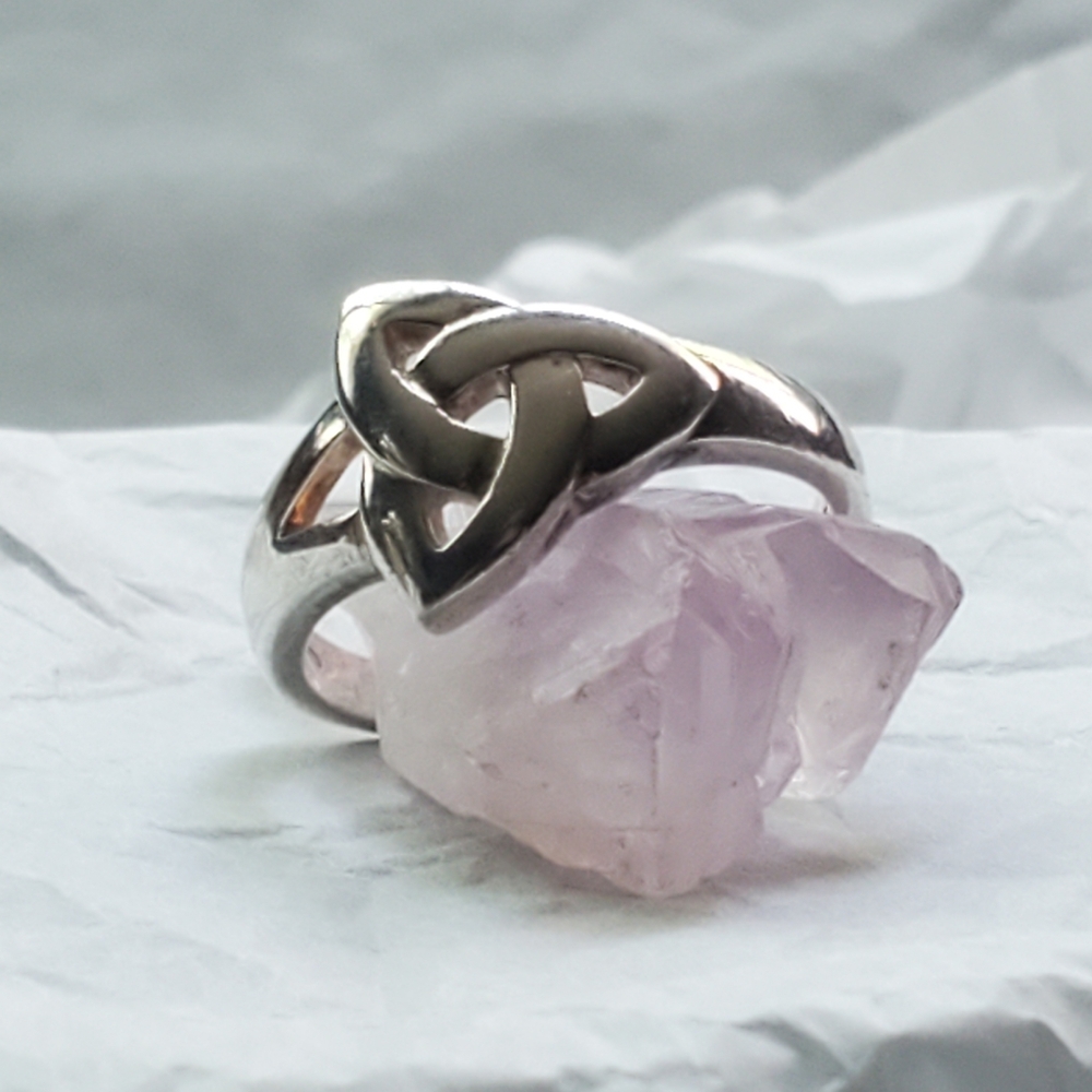 Solvar 925 Sterling Silver Celtic Trinity Knot Ring